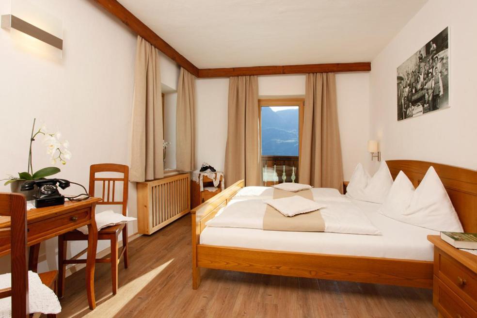 Biedermannhof Hotell Cermes Eksteriør bilde
